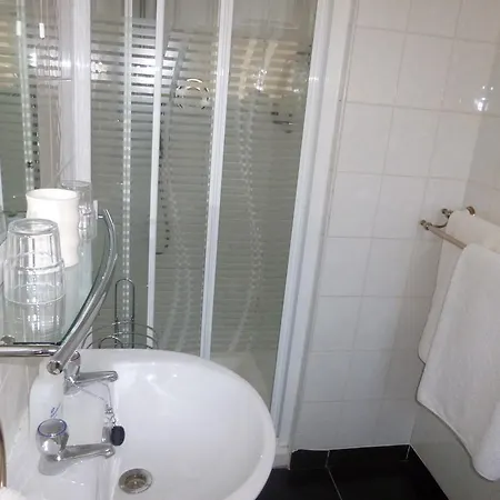 Bed and Breakfast Moytura 3*